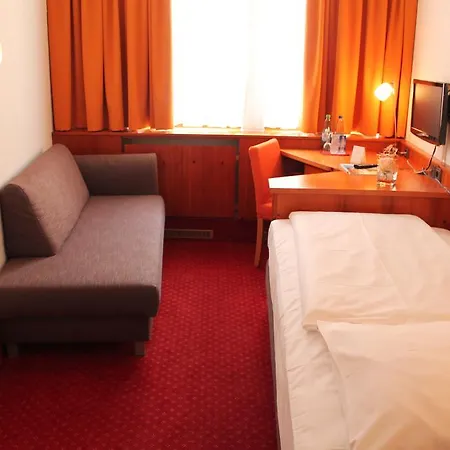 Steichele & Weinrestaurant Hotel 3*