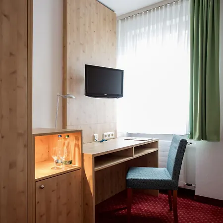 斯特彻勒酒店&维纳餐厅 酒店