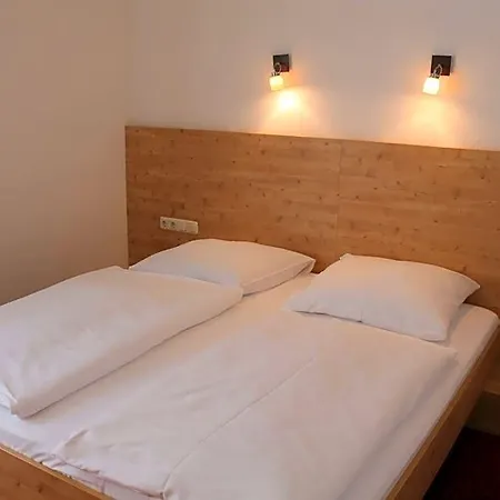 Hotel Steichele & Weinrestaurant 3*