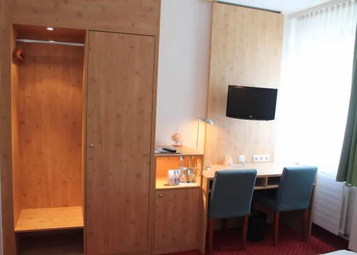 Hotel Steichele & Weinrestaurant 3*